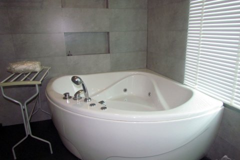 คอนโดมิเนียมในพัทยา, ประเทศไทย, 2 ห้องนอน № 242989 - รูปถ่าย 9