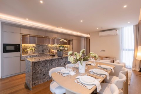 Eigentumswohnung in Bangkok, Thailand, 2 Schlafzimmer  № 250979 - Foto 4