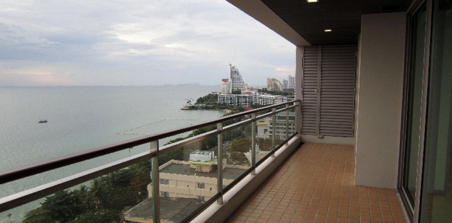 Condominio de 2 dormitorios en Pattaya, Tailandia № 242774