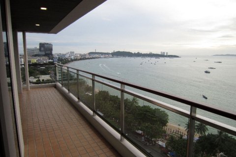Condominio de 2 dormitorios en Pattaya, Tailandia № 242774 - foto 2