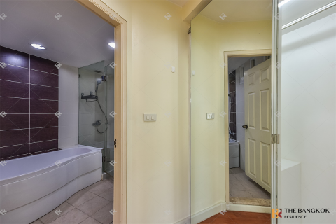 Condominio de 2 dormitorios en Bangkok, Tailandia № 241622 - foto 2