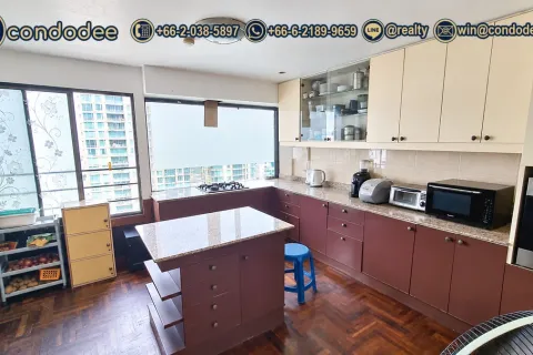 Condo in Watthana, Bangkok, Thailand, 3 bedrooms № 201102 - photo 5