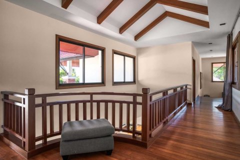 Casa de 4 dormitorios en Bang Tao, Tailandia № 84890 - foto 25