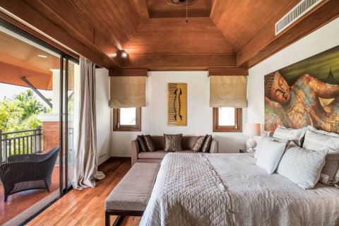Casa de 4 dormitorios en Bang Tao, Tailandia № 84890 - foto 27