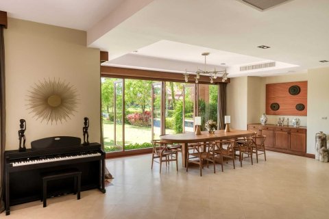 Casa de 4 dormitorios en Bang Tao, Tailandia № 84890 - foto 15