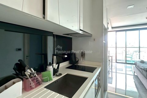 Studio in the Condo in Bang Lamung, Thailand № 205199 - Foto 2