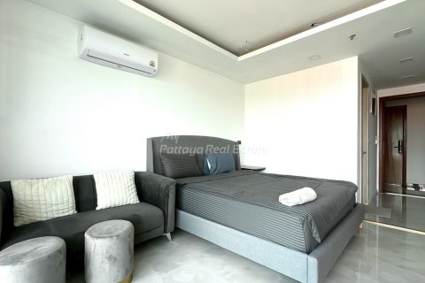 Studio in the Condo in Bang Lamung, Thailand  № 205199