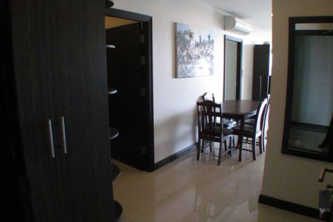 Condominio de 2 dormitorios en Pattaya, Tailandia № 242801 - foto 2