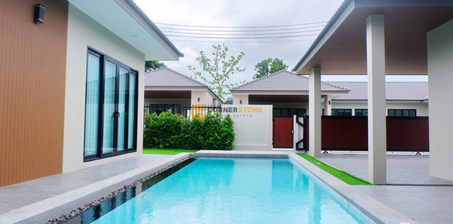 Studio in Pattaya, Thailand № 243465