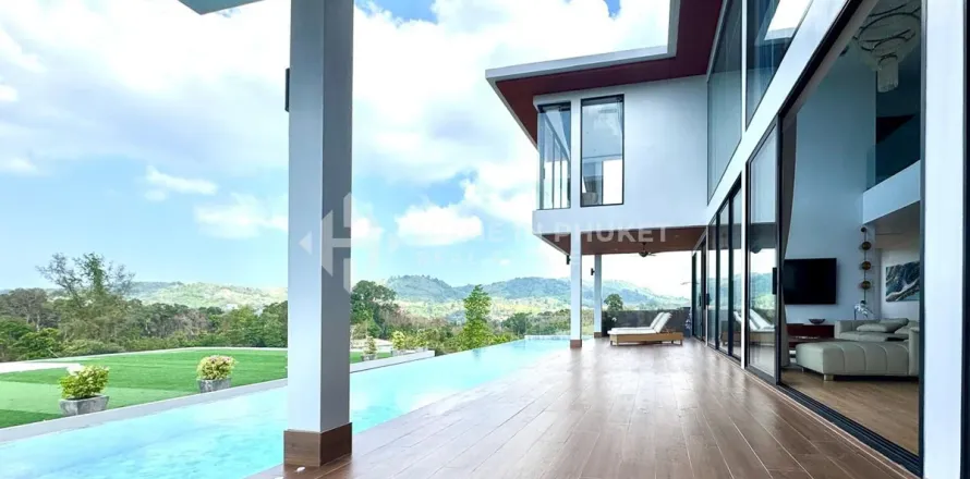 Casa de 6 dormitorios en Phuket, Tailandia № 241848