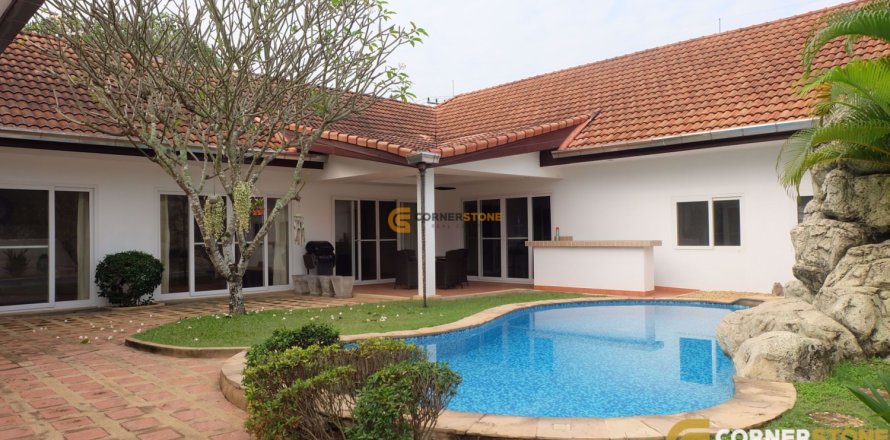 Estudio en Chonburi, Tailandia № 243659