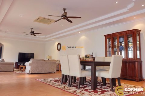 Estudio en Chonburi, Tailandia № 243659 - foto 4