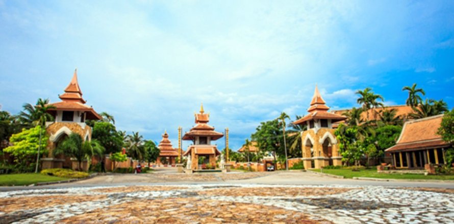 Casa de 3 dormitorios en Pattaya, Tailandia № 243357