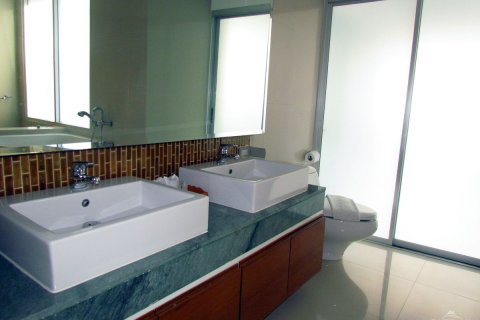 Condominio de 2 dormitorios en Pattaya, Tailandia № 242852 - foto 12