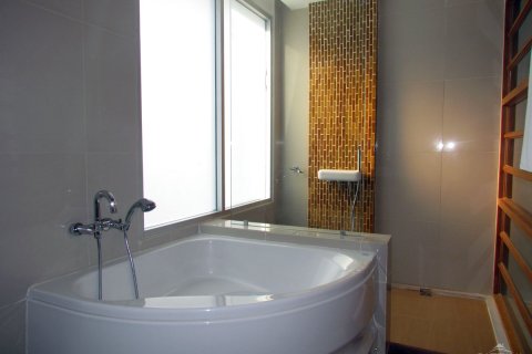 Condominio de 2 dormitorios en Pattaya, Tailandia № 242852 - foto 13