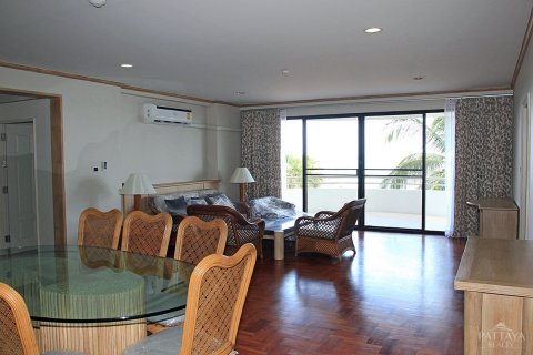 Condominio de 2 dormitorios en Pattaya, Tailandia № 242188