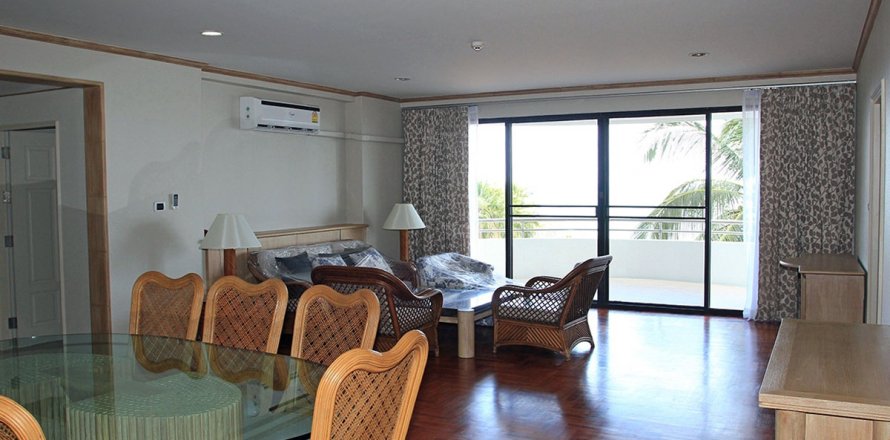 Condominio de 2 dormitorios en Pattaya, Tailandia № 242188
