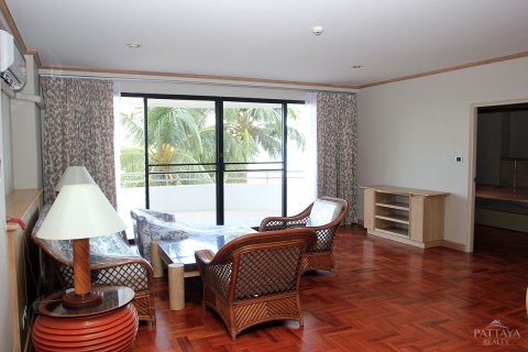 Condominio de 2 dormitorios en Pattaya, Tailandia № 242188 - foto 2