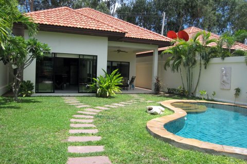 Casa de 1 dormitorio en Pattaya, Tailandia № 243277