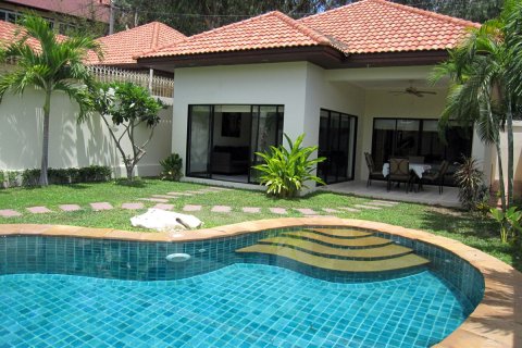 Casa de 1 dormitorio en Pattaya, Tailandia № 243277 - foto 2