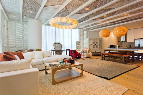 Penthouse in Bangkok, Thailand 3 bedrooms № 209666 - photo 4
