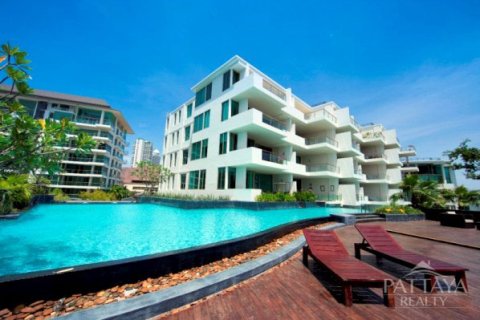 Condo in Pattaya, Thailand, 2 bedrooms № 242195 - photo 11