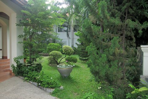 Casa de 3 dormitorios en Pattaya, Tailandia № 243281