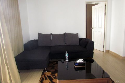 Condo in Pattaya, Thailand, 2 bedrooms № 242170 - photo 3