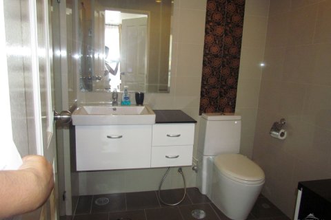 Condo in Pattaya, Thailand, 2 bedrooms № 242170 - photo 13