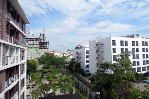 Condo in Pattaya, Thailand, 2 bedrooms № 242170 - photo 2