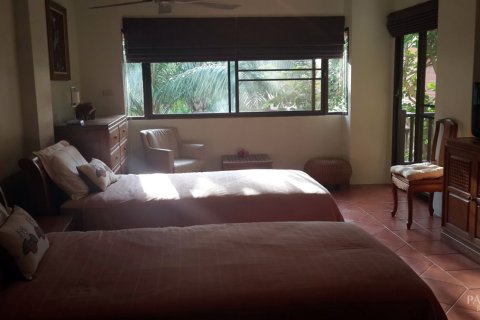 Condominio de 1 dormitorio en Jomtien Beach, Pattaya, Tailandia № 242154 - foto 2