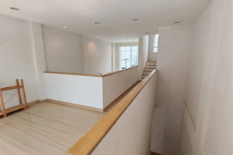 Townhouse à Bangkok, Thaïlande 4 chambres № 249890