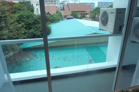 Condo in Pattaya, Thailand, 2 bedrooms  № 242294 - photo 4