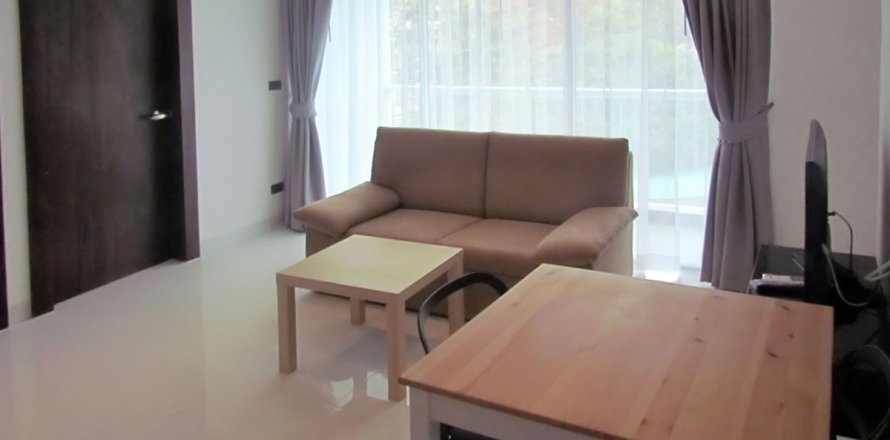 Condo in Pattaya, Thailand, 2 bedrooms  № 242294