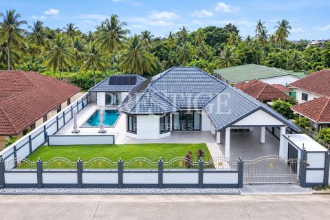 Haus in Pattaya, Thailand 4 Schlafzimmer № 241663