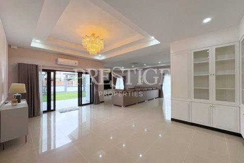Maison à Pattaya, Thaïlande 4 chambres № 241663 - photo 6
