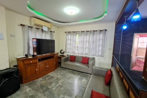 Casa de 5 dormitorios en Jomtien Beach, Pattaya, Tailandia № 243207 - foto 16