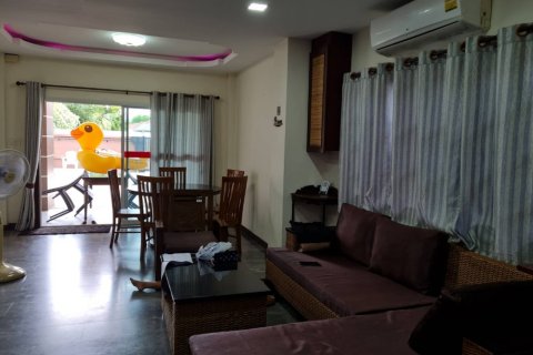 Casa de 5 dormitorios en Jomtien Beach, Pattaya, Tailandia № 243207 - foto 24