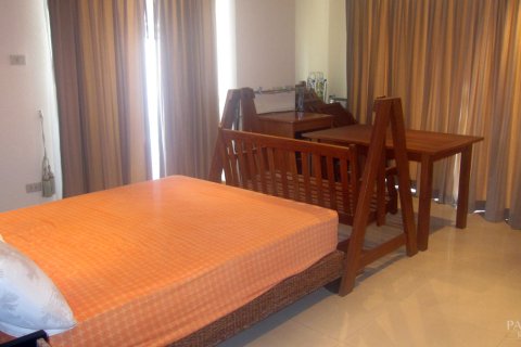 Condo on Jomtien Beach, Pattaya, Thailand, 2 bedrooms № 242686 - photo 12