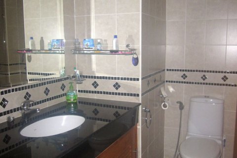 Condo on Jomtien Beach, Pattaya, Thailand, 2 bedrooms № 242686 - photo 17