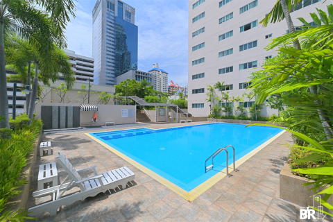 Condominio de 3 dormitorios en Bangkok, Tailandia № 188115 - foto 8