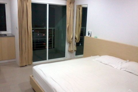Condominio de 1 dormitorio en Pattaya, Tailandia № 242982 - foto 2