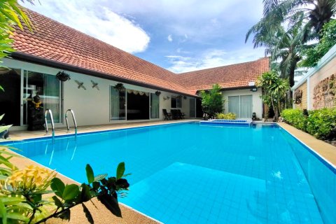 Casa de 4 dormitorios en Jomtien Beach, Pattaya, Tailandia № 243227 - foto 19