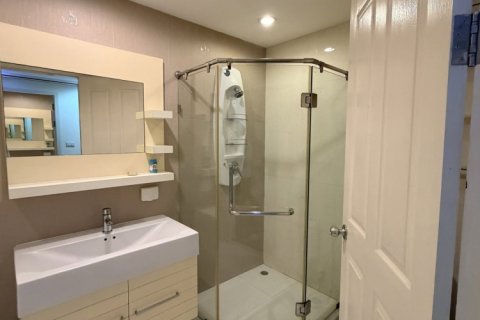 Condominio de 1 dormitorio en Bangkok, Tailandia № 241539 - foto 13