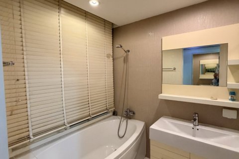 Condominio de 1 dormitorio en Bangkok, Tailandia № 241539 - foto 12