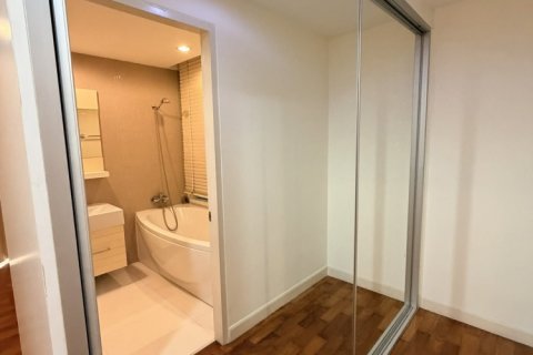 Condominio de 1 dormitorio en Bangkok, Tailandia № 241539 - foto 11