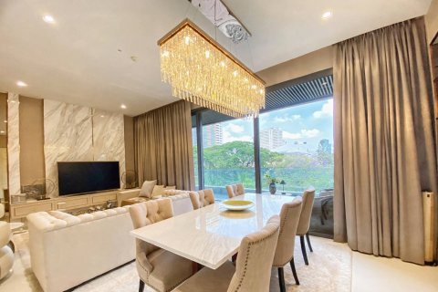 Condo in Bangkok, Thailand, 2 bedrooms № 250975 - photo 2