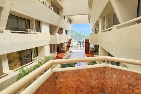 Estudio en el condominio en Jomtien Beach, Pattaya, Tailandia № 243573 - foto 16