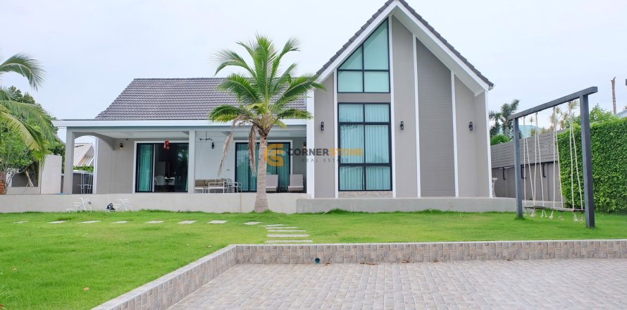 Estudio en Chonburi, Tailandia № 243513