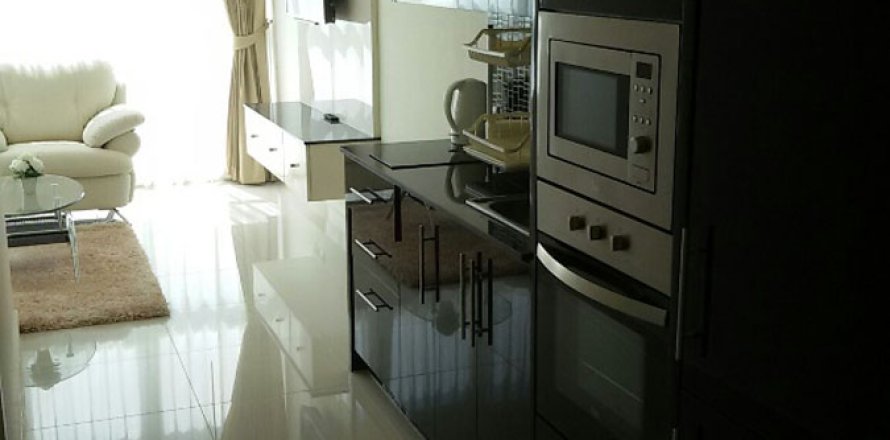 Condo in Pattaya, Thailand, 1 bedroom  № 242159